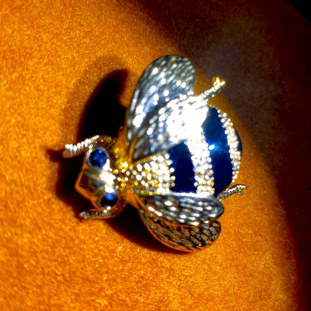 Vintage Goldtone With Black Enamel Bumblebee Brooch by NewView